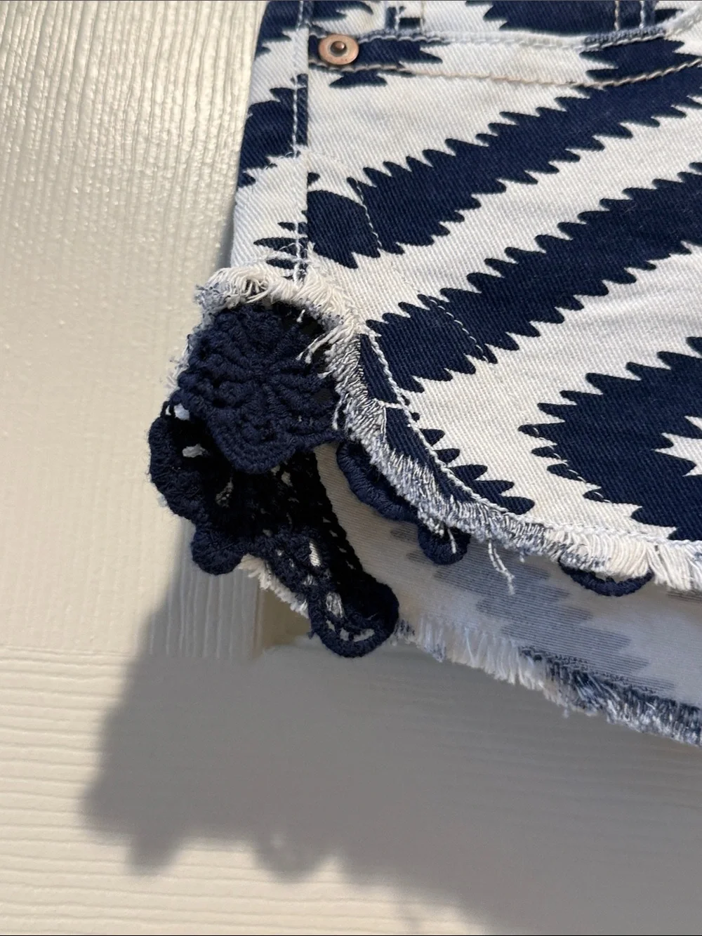 Vanilla Star Navy & White Zigzag Crochet Trim Jean Daisy Dukes Hot Wild Short 7